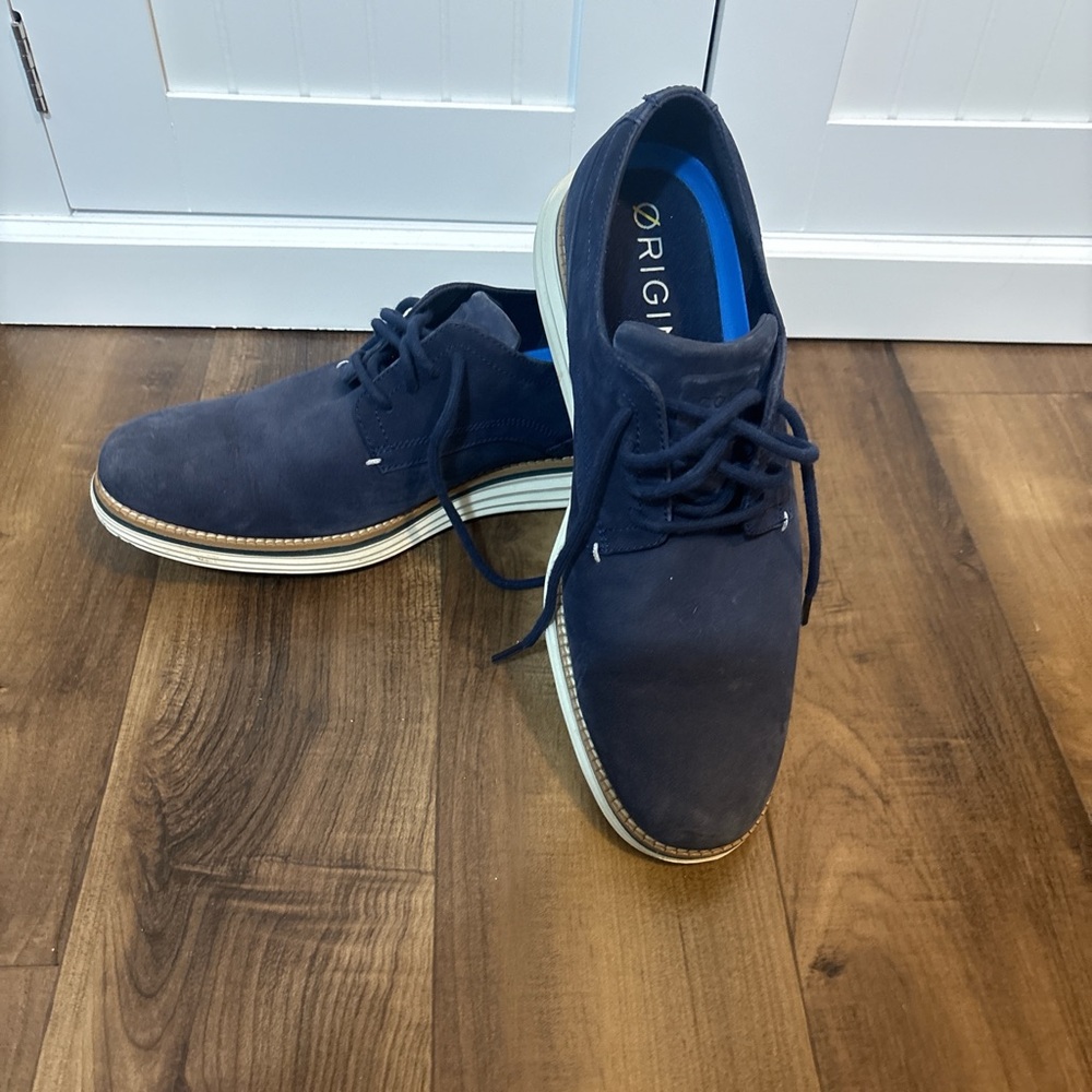 Cole Haan navy suede GrandOs oxford — size 9 — smart casual